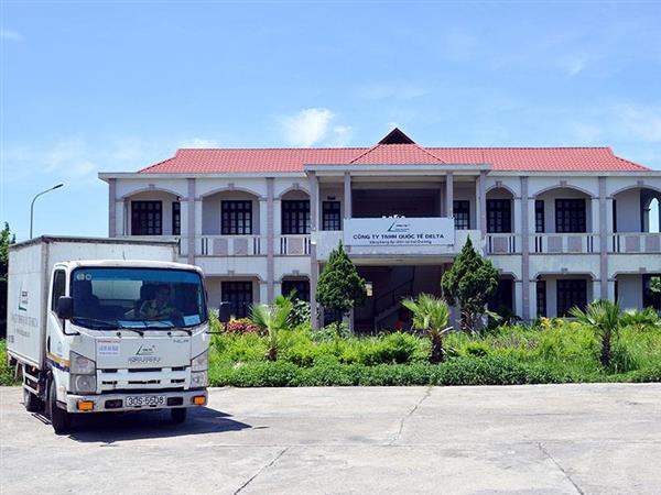 Đội xe chuyển phát nhanh