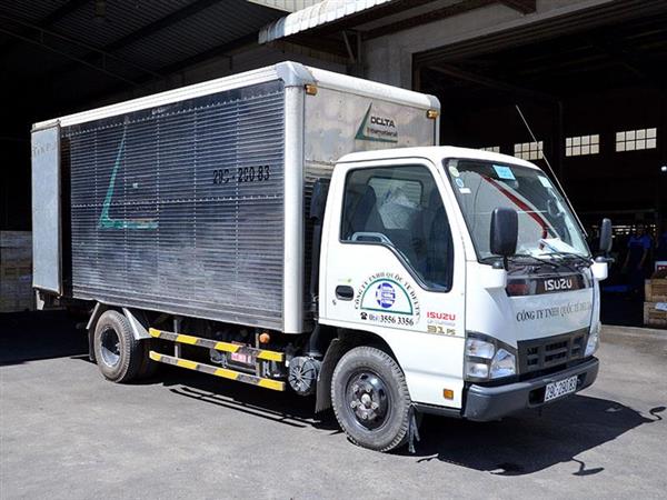 Đội xe chuyển phát nhanh